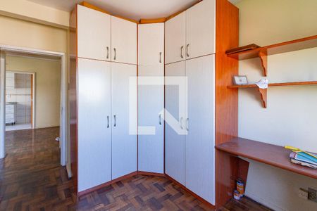Quarto 1 de apartamento à venda com 2 quartos, 59m² em Santo Antônio, Porto Alegre