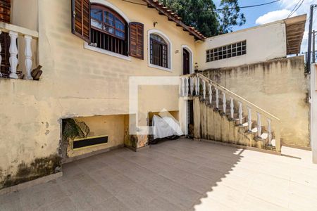 Garagem de casa à venda com 3 quartos, 150m² em Jardim Jussara, São Paulo