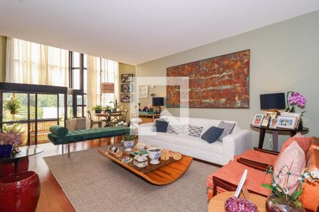 Sala de apartamento à venda com 3 quartos, 240m² em Real Parque, São Paulo