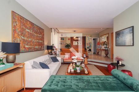 Sala de apartamento à venda com 3 quartos, 240m² em Real Parque, São Paulo