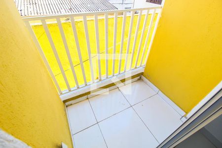 Sacada do Quarto 2 de casa de condomínio para alugar com 2 quartos, 55m² em Vila Princesa Isabel, São Paulo