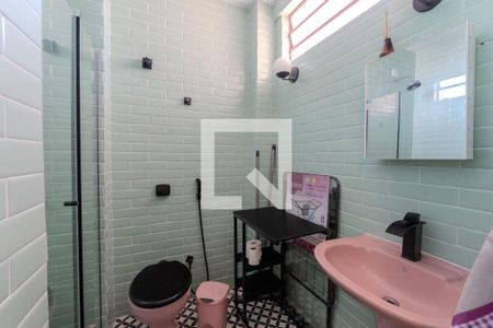 Banheiro de kitnet/studio para alugar com 1 quarto, 32m² em Consolação, São Paulo