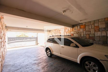 Garagem de casa à venda com 6 quartos, 530m² em Santa Amelia, Belo Horizonte