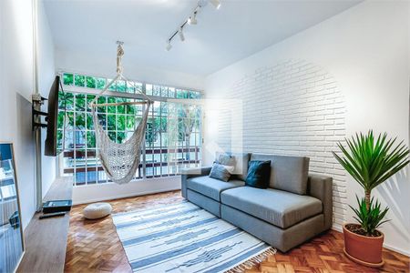 Apartamento à venda com 3 quartos, 75m² em Vila Cordeiro, São Paulo