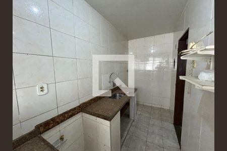 Cozinha de apartamento para alugar com 2 quartos, 57m² em Tomás Coelho, Rio de Janeiro