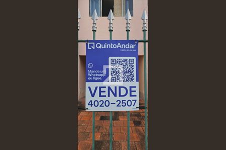 Fachada de casa à venda com 2 quartos, 125m² em Jardim das Flores, Osasco