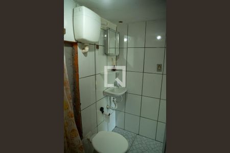 Banheiro de apartamento para alugar com 1 quarto, 100m² em Rocha Sobrinho, Mesquita