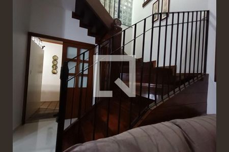Casa à venda com 4 quartos, 200m² em Largo do Barradas, Niterói