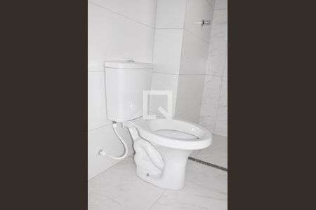 Banheiro Social de apartamento à venda com 1 quarto, 29m² em Vila Mangalot, São Paulo