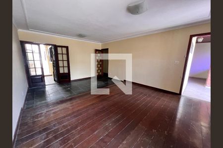 Sala de casa à venda com 3 quartos, 322m² em Taquara, Rio de Janeiro