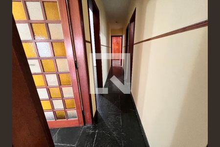 Corredor de casa à venda com 3 quartos, 322m² em Taquara, Rio de Janeiro