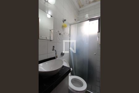 Banheiro Social de apartamento à venda com 3 quartos, 58m² em Jardim Atlântico, Belo Horizonte