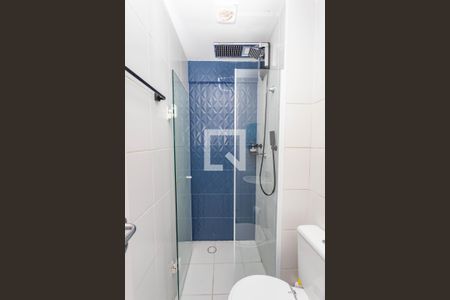 Banheiro social  de apartamento à venda com 2 quartos, 48m² em Centro, Diadema