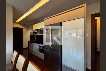 Cozinha  de casa à venda com 8 quartos, 400m² em Mangabeiras, Belo Horizonte