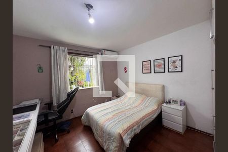 Casa à venda com 4 quartos, 500m² em Camboinhas, Niterói