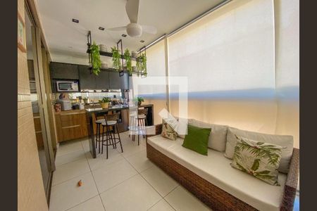 Apartamento à venda com 3 quartos, 190m² em Piratininga, Niterói