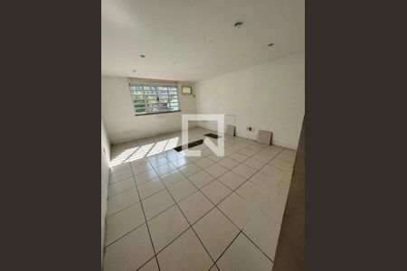 Casa à venda com 4 quartos, 66m² em Engenhoca, Niterói