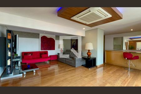 Sala de TV de apartamento à venda com 2 quartos, 200m² em Jardim Paulista, São Paulo