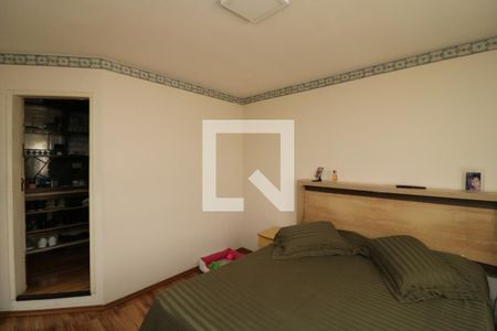Suíte Casa 2 de casa à venda com 5 quartos, 240m² em Jardim Cotching, São Paulo