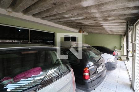 Garagem de casa à venda com 5 quartos, 240m² em Jardim Cotching, São Paulo