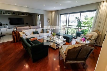 Sala 1 de apartamento à venda com 3 quartos, 176m² em Vila Suzana, São Paulo