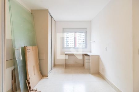 Quarto 2 de apartamento para alugar com 2 quartos, 54m² em Alphaville Empresarial, Barueri