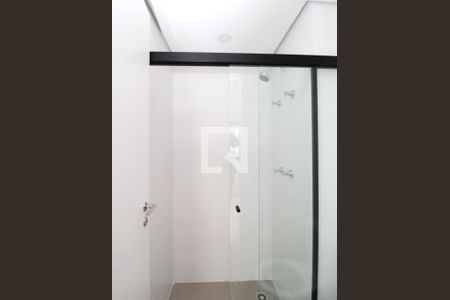 Banheiro de kitnet/studio para alugar com 1 quarto, 20m² em Butantã, São Paulo