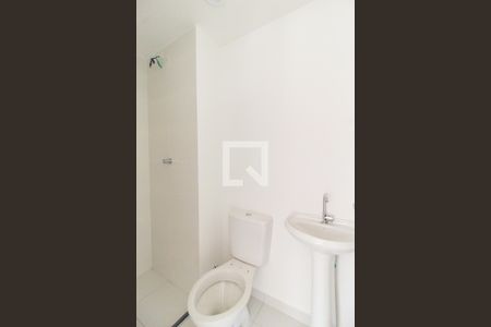 Banheiro de apartamento para alugar com 2 quartos, 32m² em Colônia (zona Leste), São Paulo