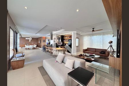 Sala de casa de condomínio à venda com 5 quartos, 906m² em Barra da Tijuca, Rio de Janeiro