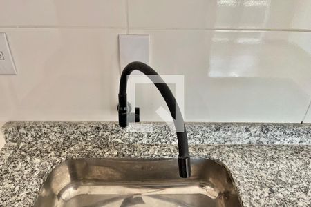 Cozinha  de apartamento à venda com 2 quartos, 33m² em Vila Guarani (zona Sul), São Paulo