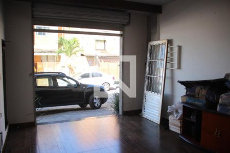 Garagem de casa à venda com 3 quartos, 180m² em Diamante, Belo Horizonte