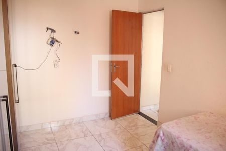 Quarto 2 de casa à venda com 3 quartos, 180m² em Diamante, Belo Horizonte