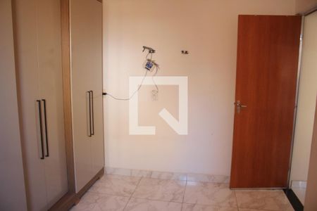 Quarto 2 de casa à venda com 3 quartos, 180m² em Diamante, Belo Horizonte