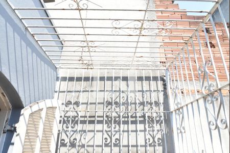 Sacada de casa à venda com 5 quartos, 356m² em Jardim Ocara, Santo André