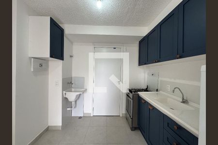 Sala/Cozinha de apartamento à venda com 2 quartos, 35m² em Parque Industrial Tomas Edson, São Paulo