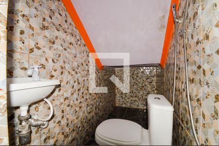 Banheiro Social de casa para alugar com 1 quarto, 42m² em Jardim Presidente Dutra, Guarulhos