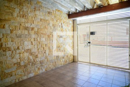 Garagem de casa à venda com 2 quartos, 92m² em Sacomã, São Paulo