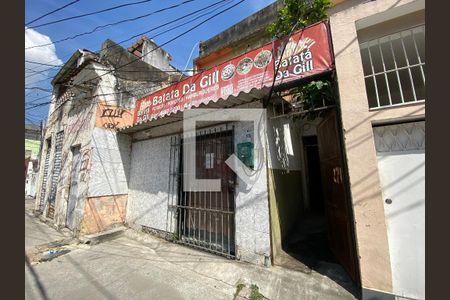 Fachada de casa à venda com 3 quartos, 230m² em Encantado, Rio de Janeiro