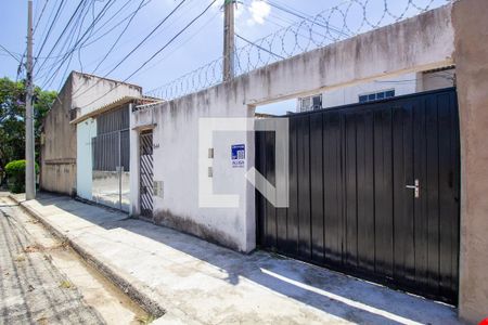 Fachada de casa para alugar com 1 quarto, 32m² em Jardim Simus, Sorocaba