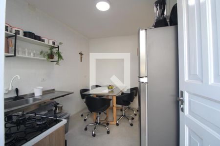 Cozinha de casa à venda com 2 quartos, 100m² em Jardim Santa Helena, São Paulo