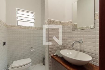 Banheiro  de casa para alugar com 1 quarto, 55m² em Vila Leao, Sorocaba