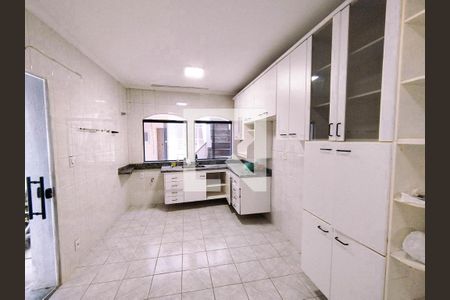 Cozinha de casa para alugar com 4 quartos, 200m² em Chácara Santo Antônio (zona Leste), São Paulo
