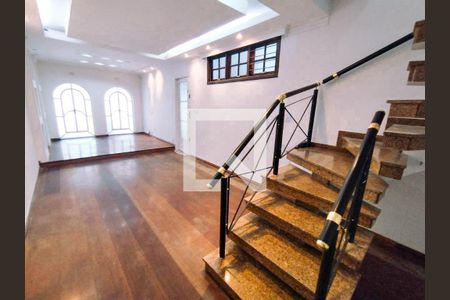 Sala de casa para alugar com 4 quartos, 200m² em Chácara Santo Antônio (zona Leste), São Paulo