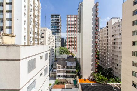 Vista de apartamento à venda com 2 quartos, 112m² em Consolação, São Paulo
