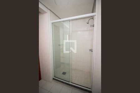 Banheiro Social de apartamento para alugar com 2 quartos, 58m² em Azenha, Porto Alegre