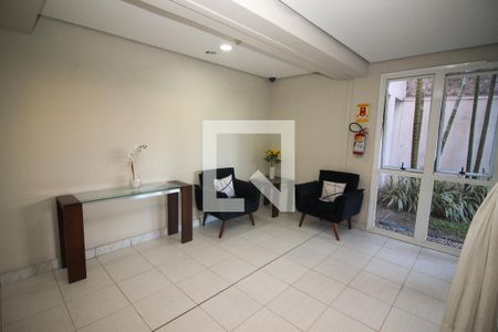 Hall de entrada de apartamento para alugar com 2 quartos, 58m² em Azenha, Porto Alegre