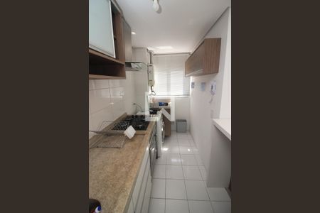 Cozinha e Área de Serviço de apartamento para alugar com 2 quartos, 58m² em Azenha, Porto Alegre