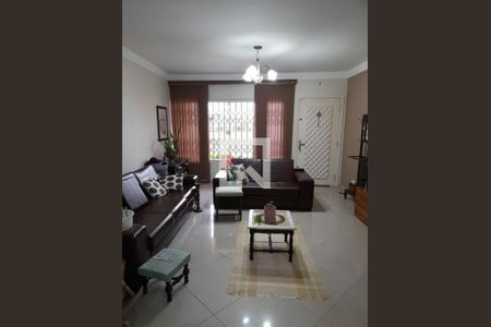 Casa à venda com 3 quartos, 294m² em Vila Carrão, São Paulo