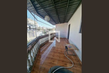 Casa à venda com 6 quartos, 400m² em Vila Carrão, São Paulo