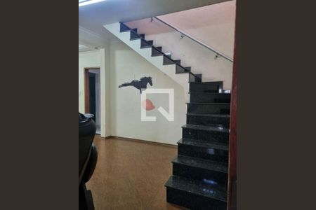 Casa à venda com 6 quartos, 400m² em Vila Carrão, São Paulo